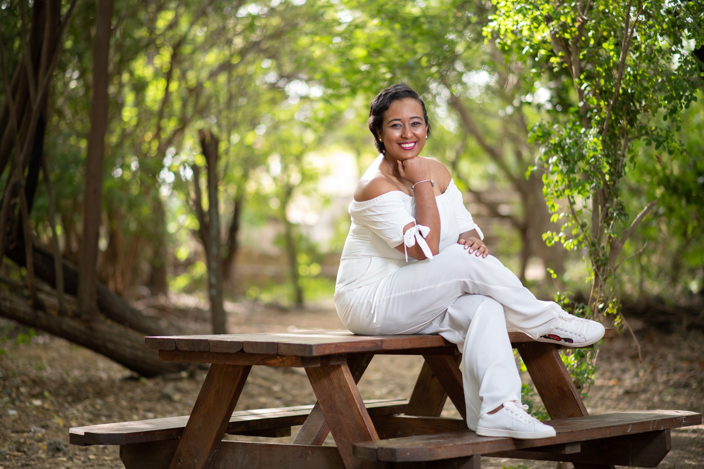 Hannella Martinus-Broos sitting in the garden